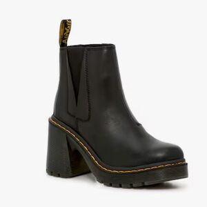 Spence flared heel Dr. Marten boots